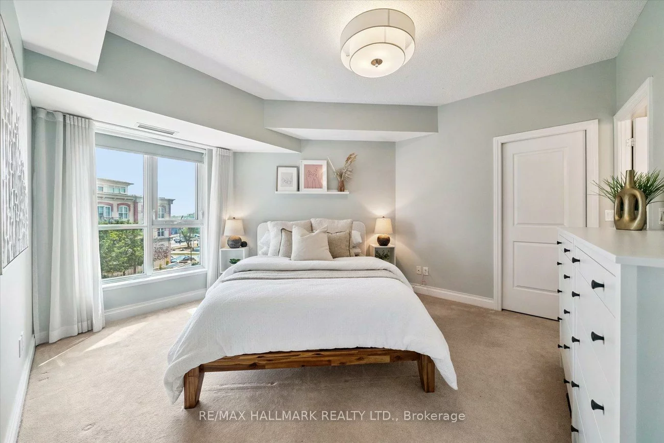 68, Main, Old Markham Village, Markham