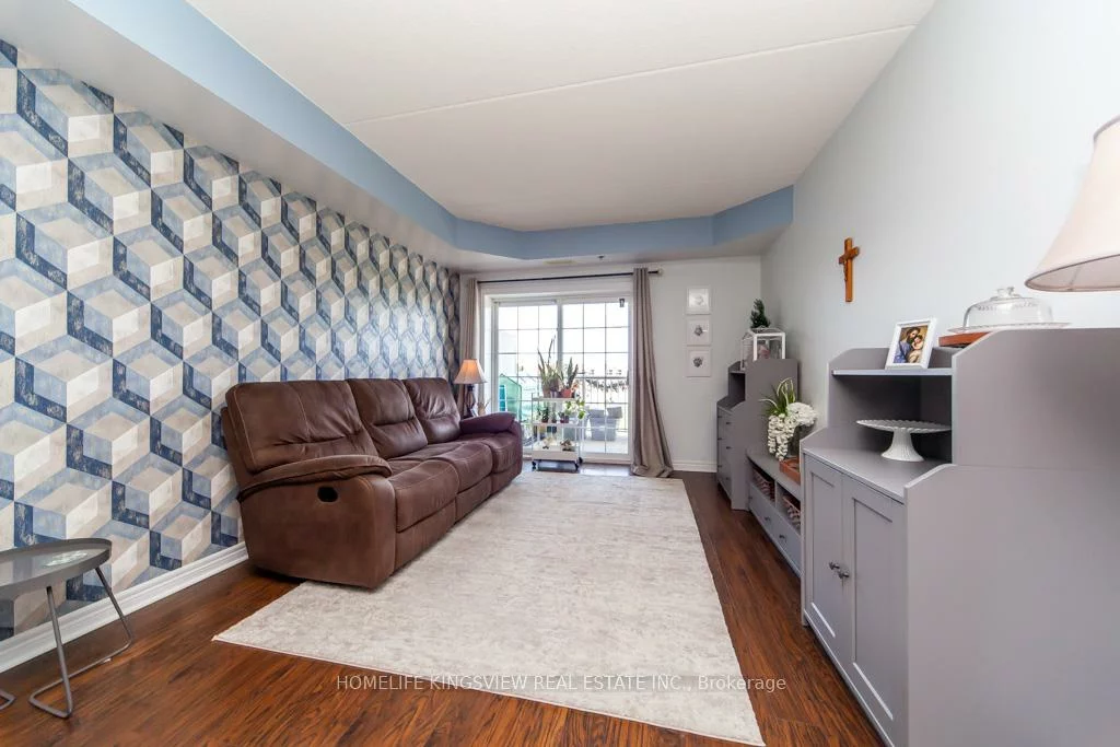 7428, Markham, Middlefield, Markham