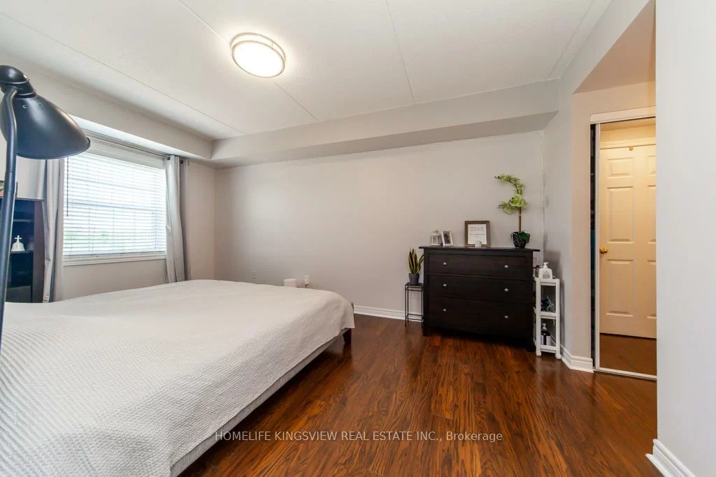 7428, Markham, Middlefield, Markham