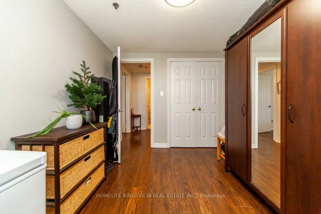 7428, Markham, Middlefield, Markham