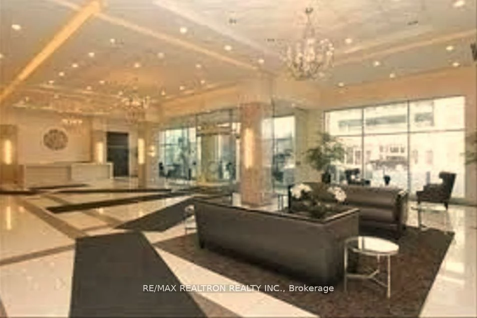 7165, Yonge, Grandview, Markham