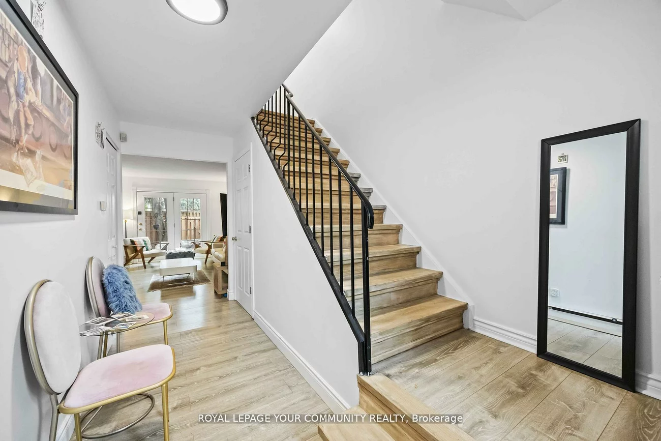 22, porterfield, Aileen-Willowbrook, Markham