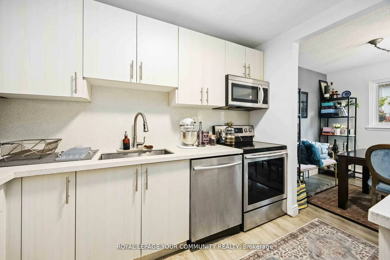 22, porterfield, Aileen-Willowbrook, Markham