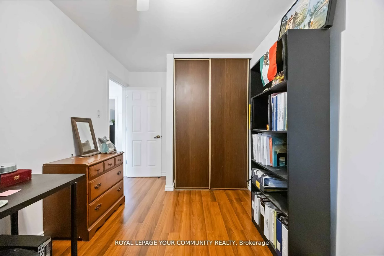 22, porterfield, Aileen-Willowbrook, Markham