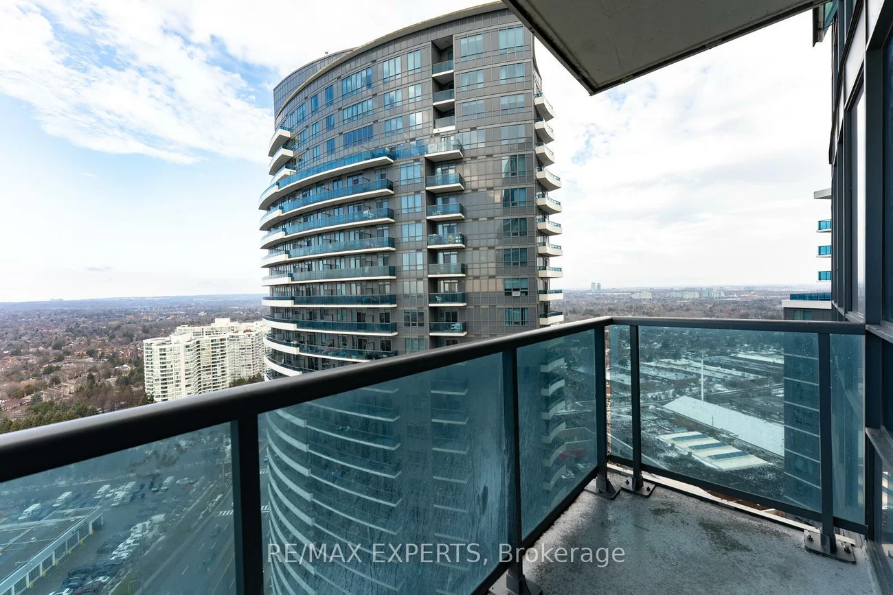 7161, Yonge, Grandview, Markham