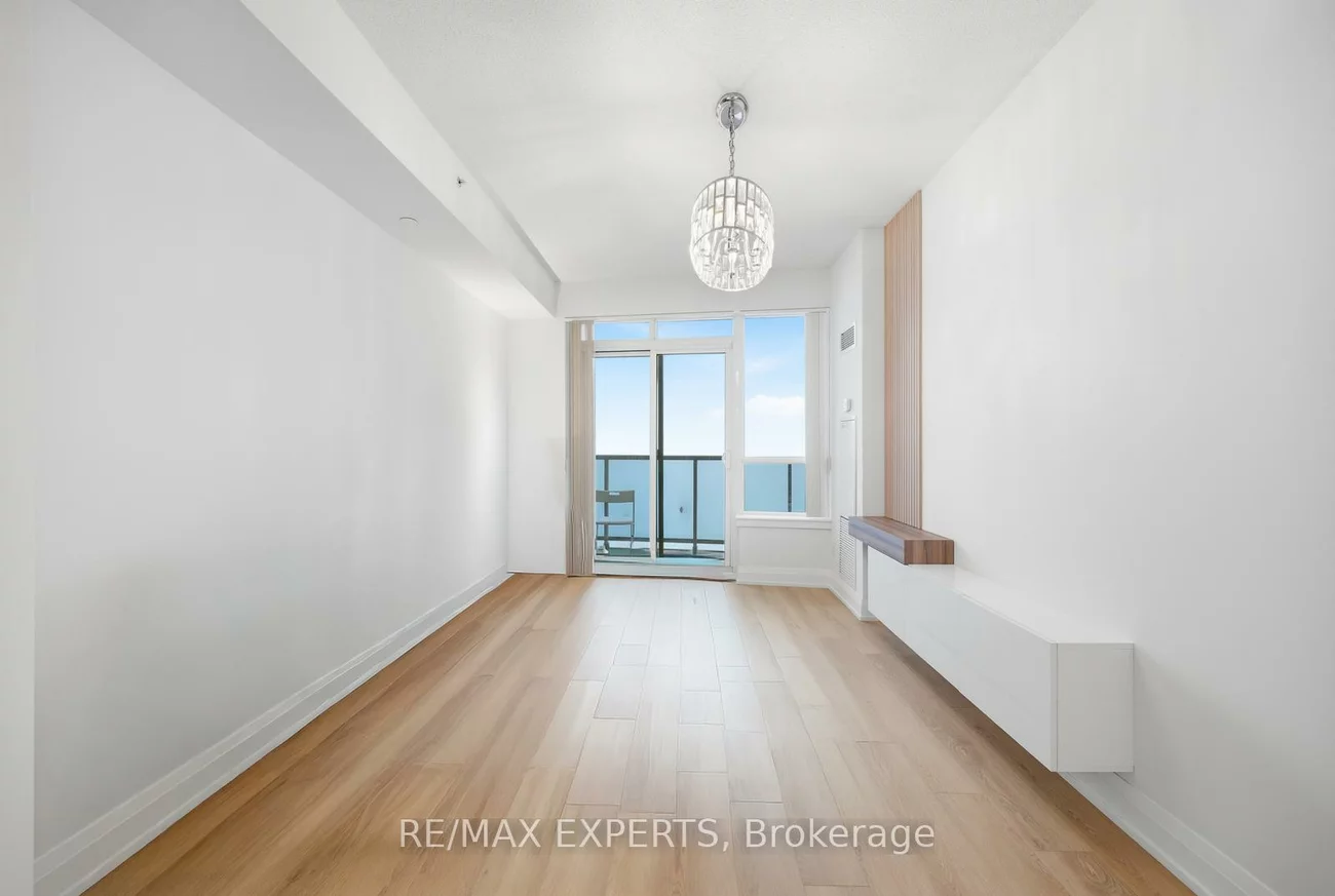 7161, Yonge, Grandview, Markham