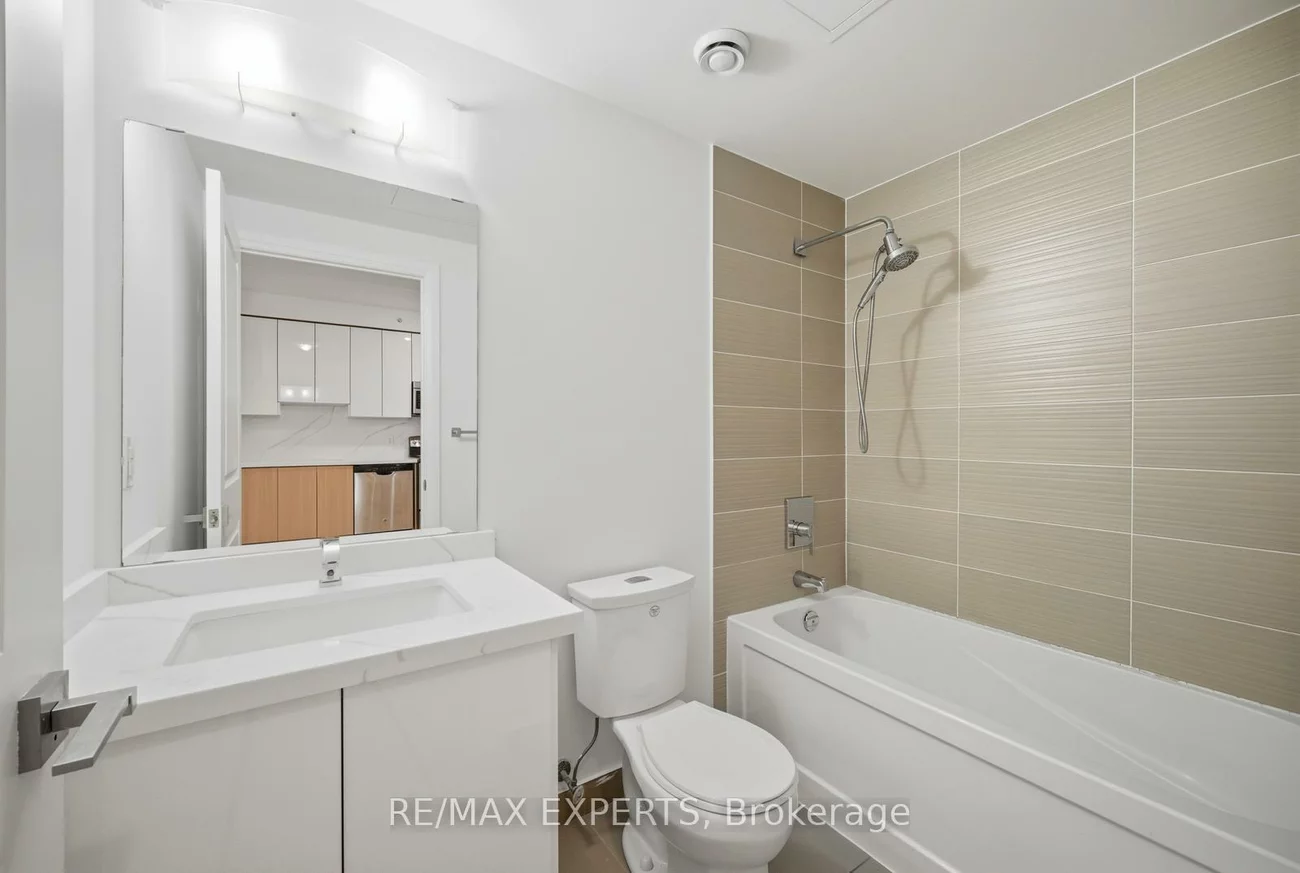 7161, Yonge, Grandview, Markham