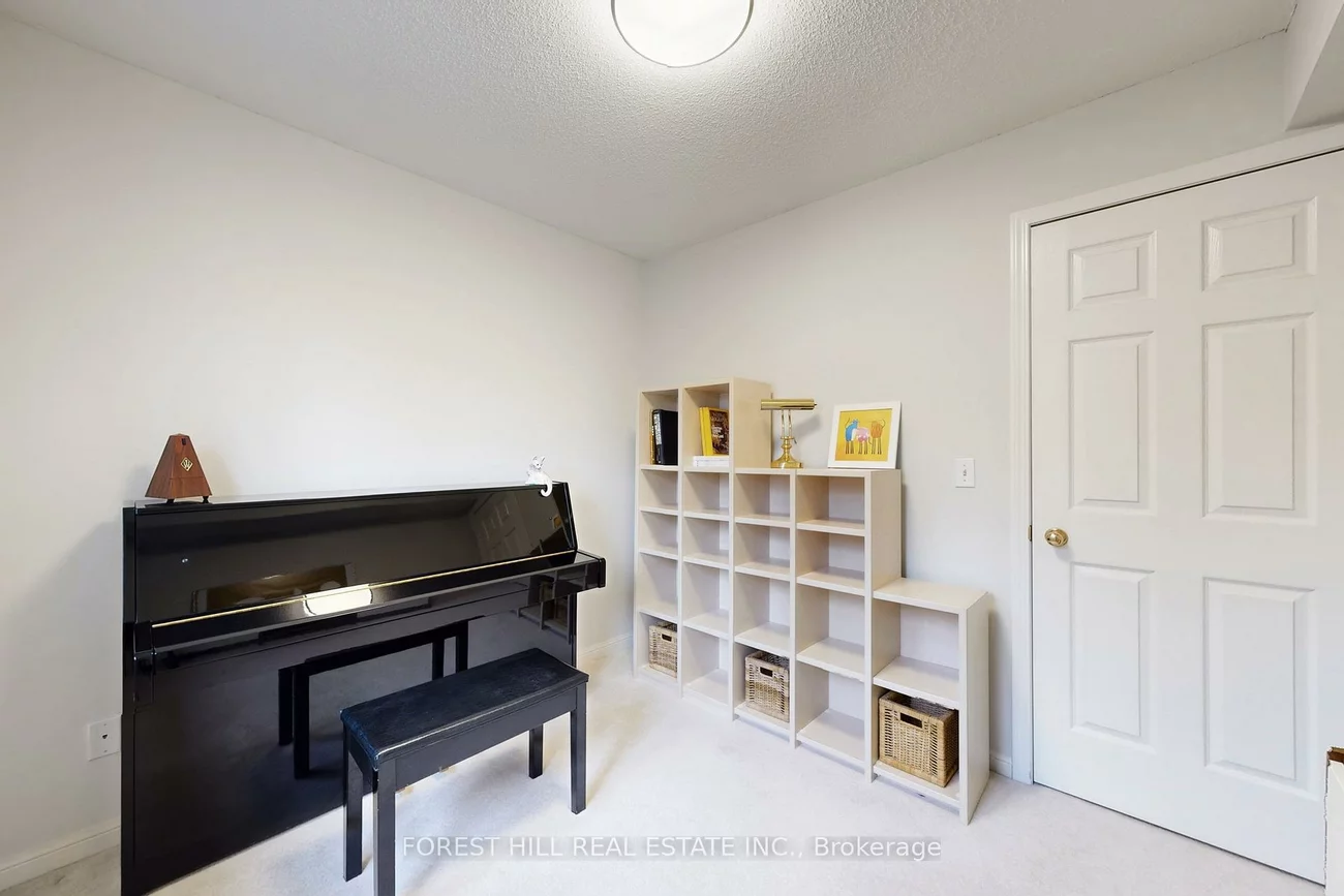 23, St.Moritz, Unionville, Markham