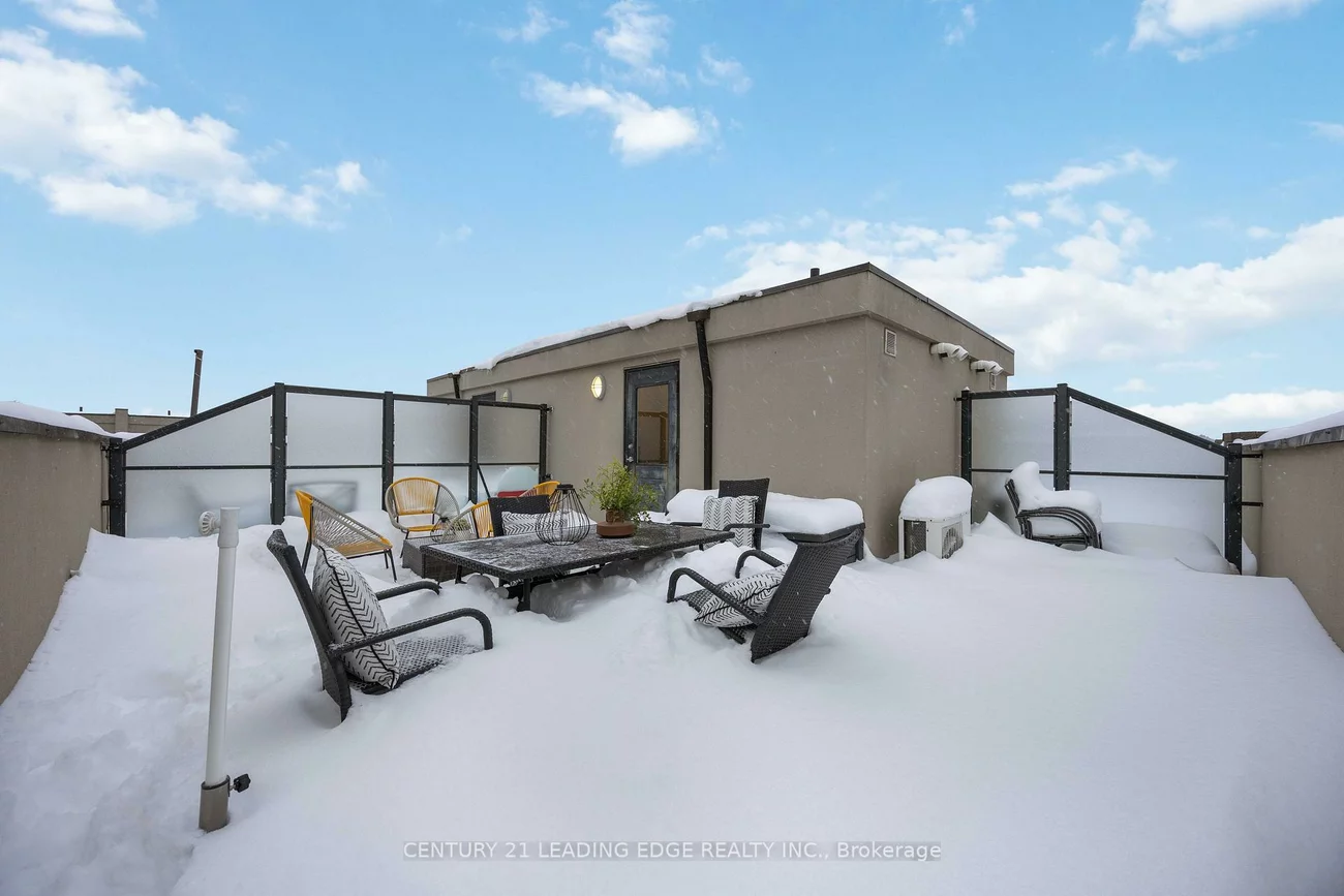 326, John, Aileen-Willowbrook, Markham