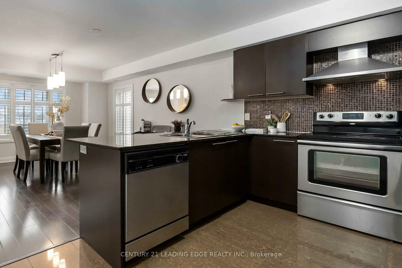 326, John, Aileen-Willowbrook, Markham