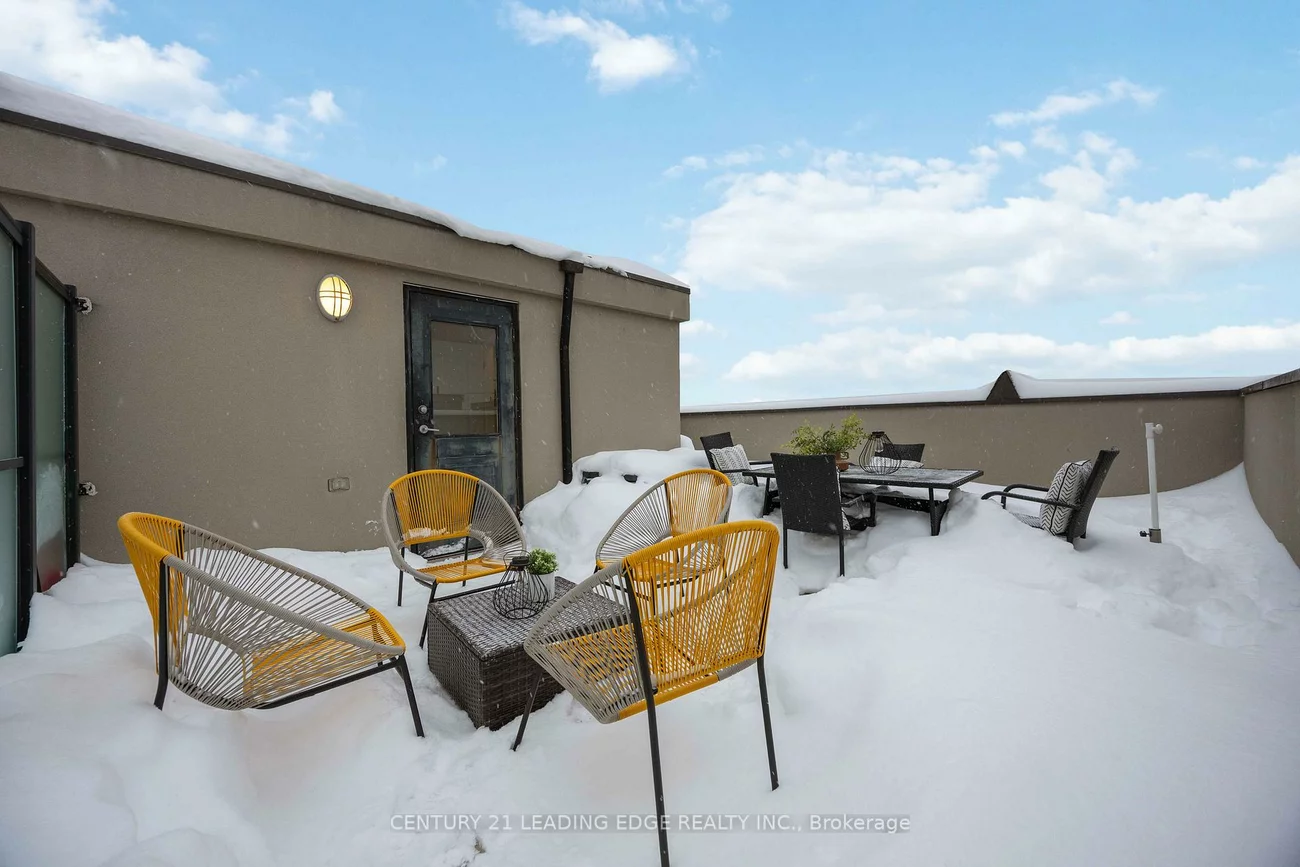 326, John, Aileen-Willowbrook, Markham