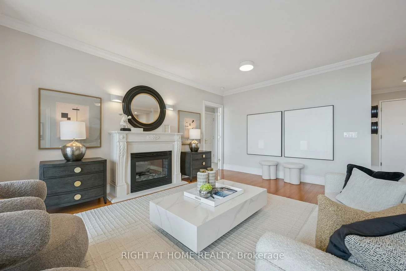 33, Cox, Unionville, Markham