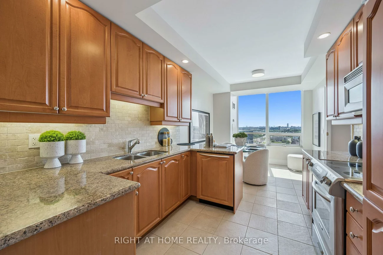 33, Cox, Unionville, Markham