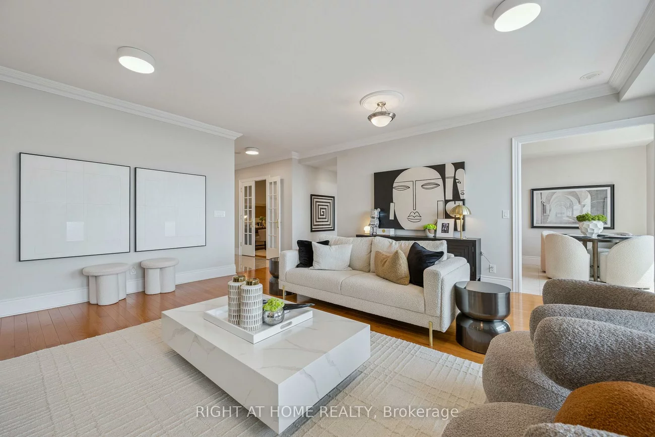 33, Cox, Unionville, Markham