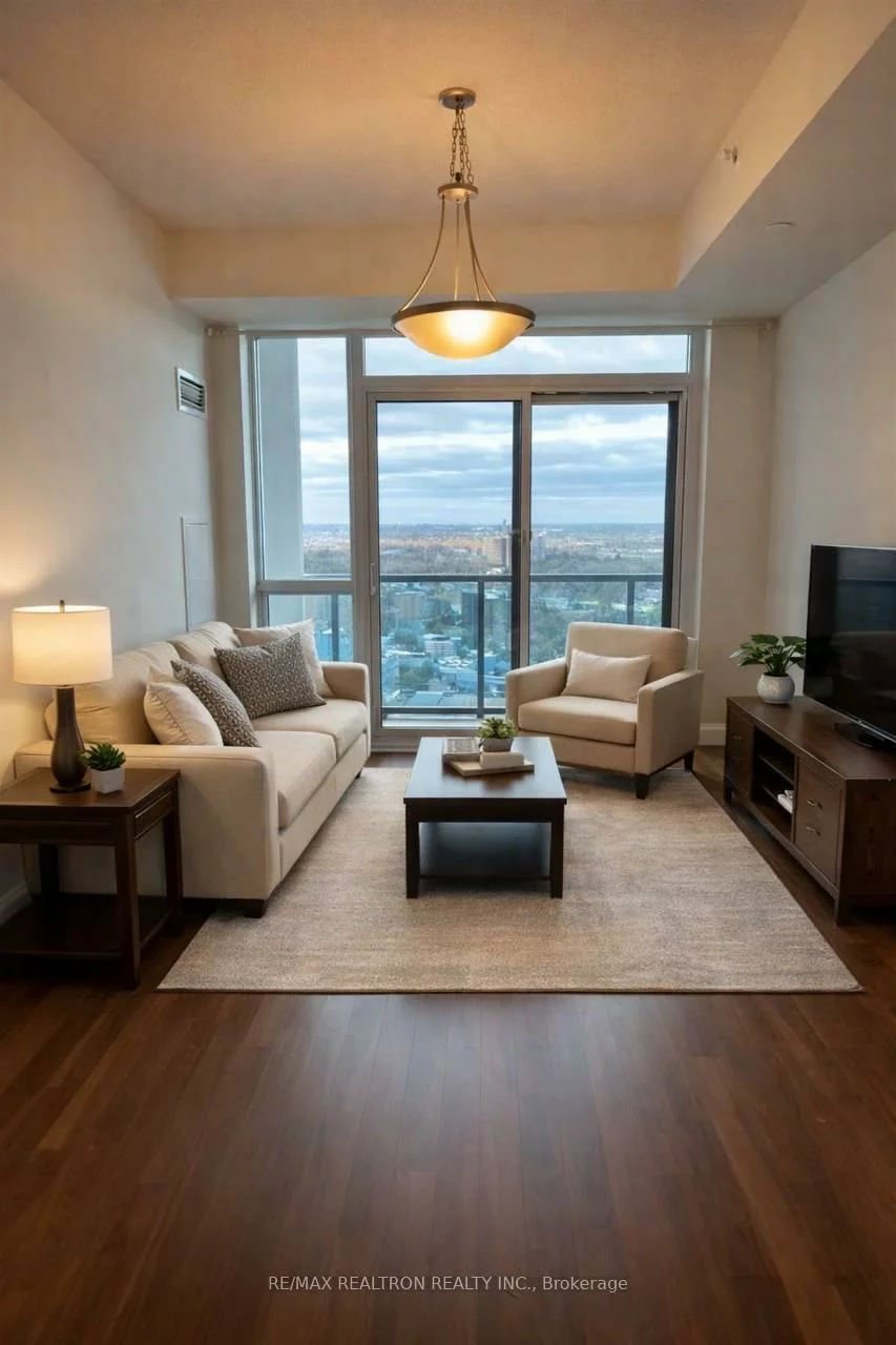 7165, Yonge, Grandview, Markham