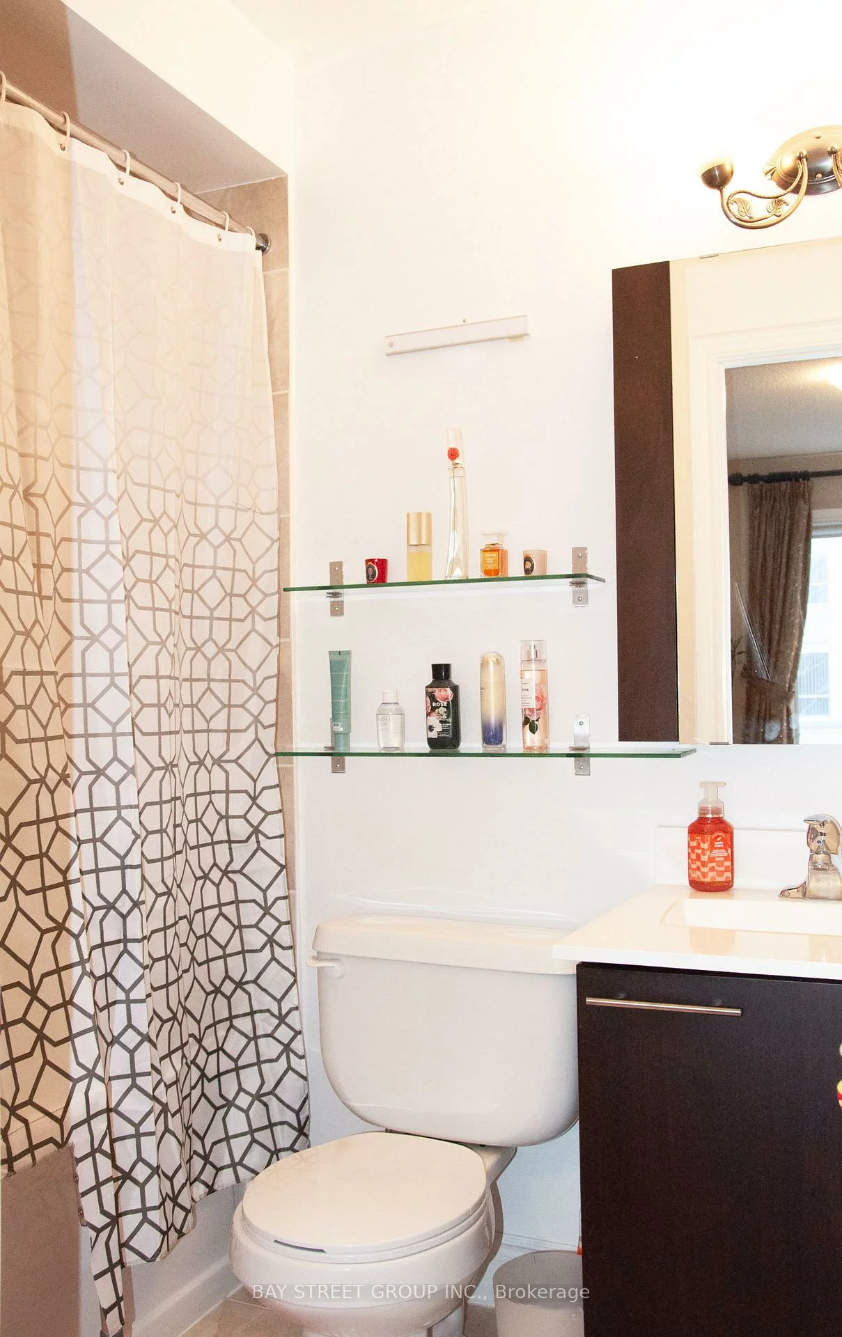 57, Galleria, Commerce Valley, Markham