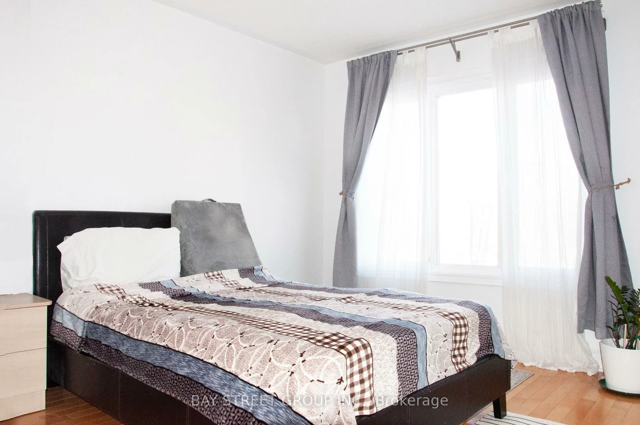 57, Galleria, Commerce Valley, Markham