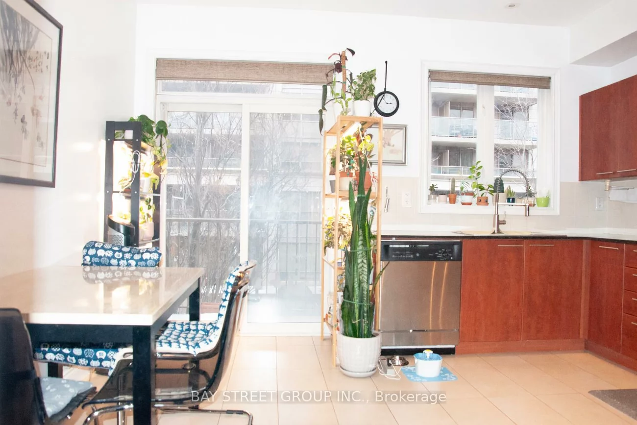 57, Galleria, Commerce Valley, Markham