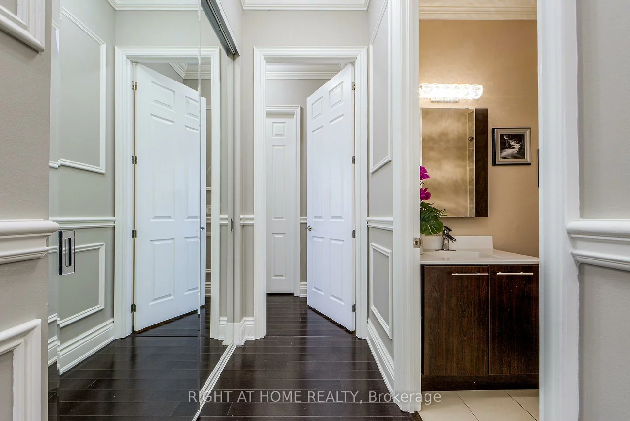 37, Galleria, Commerce Valley, Markham