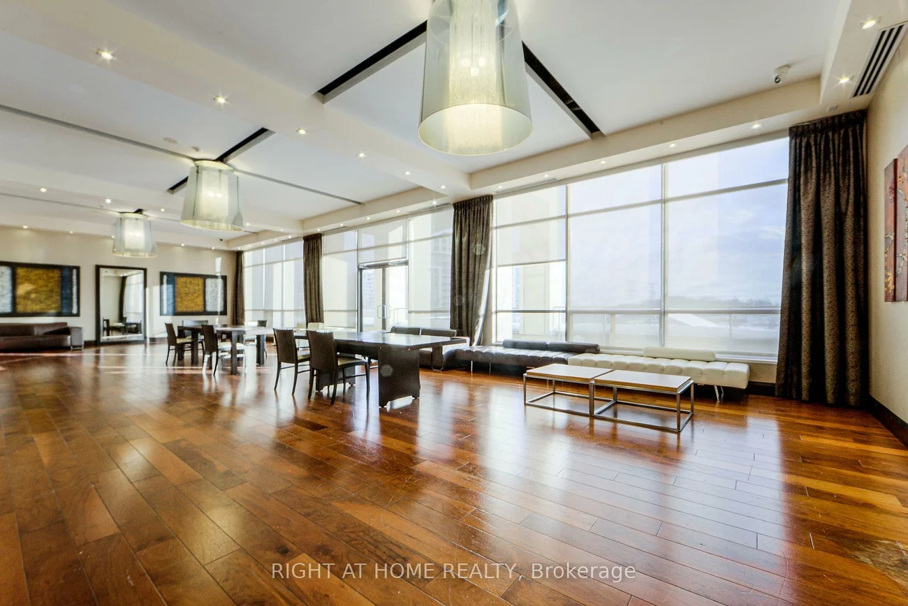 37, Galleria, Commerce Valley, Markham