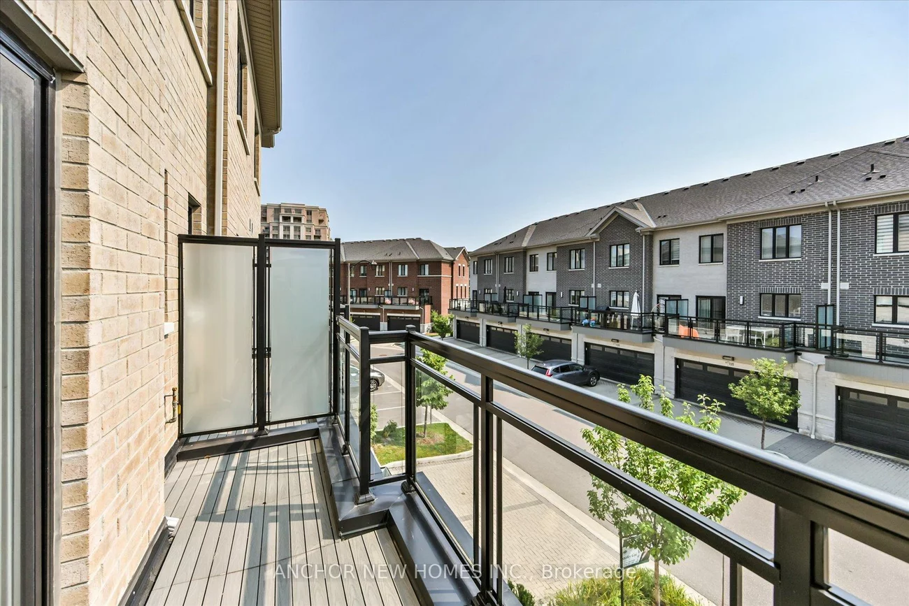 89, Feeney, Commerce Valley, Markham