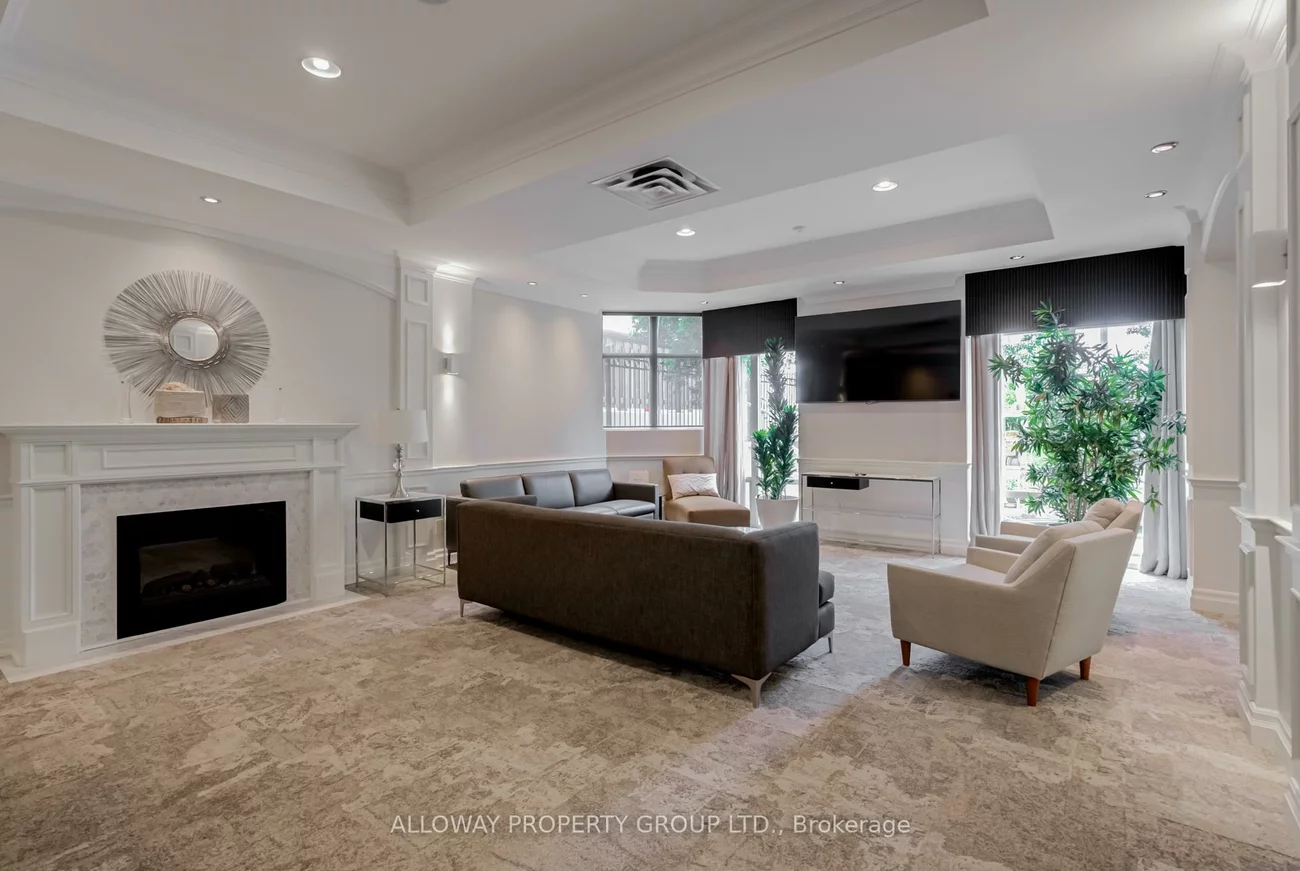 130, Pond, Commerce Valley, Markham