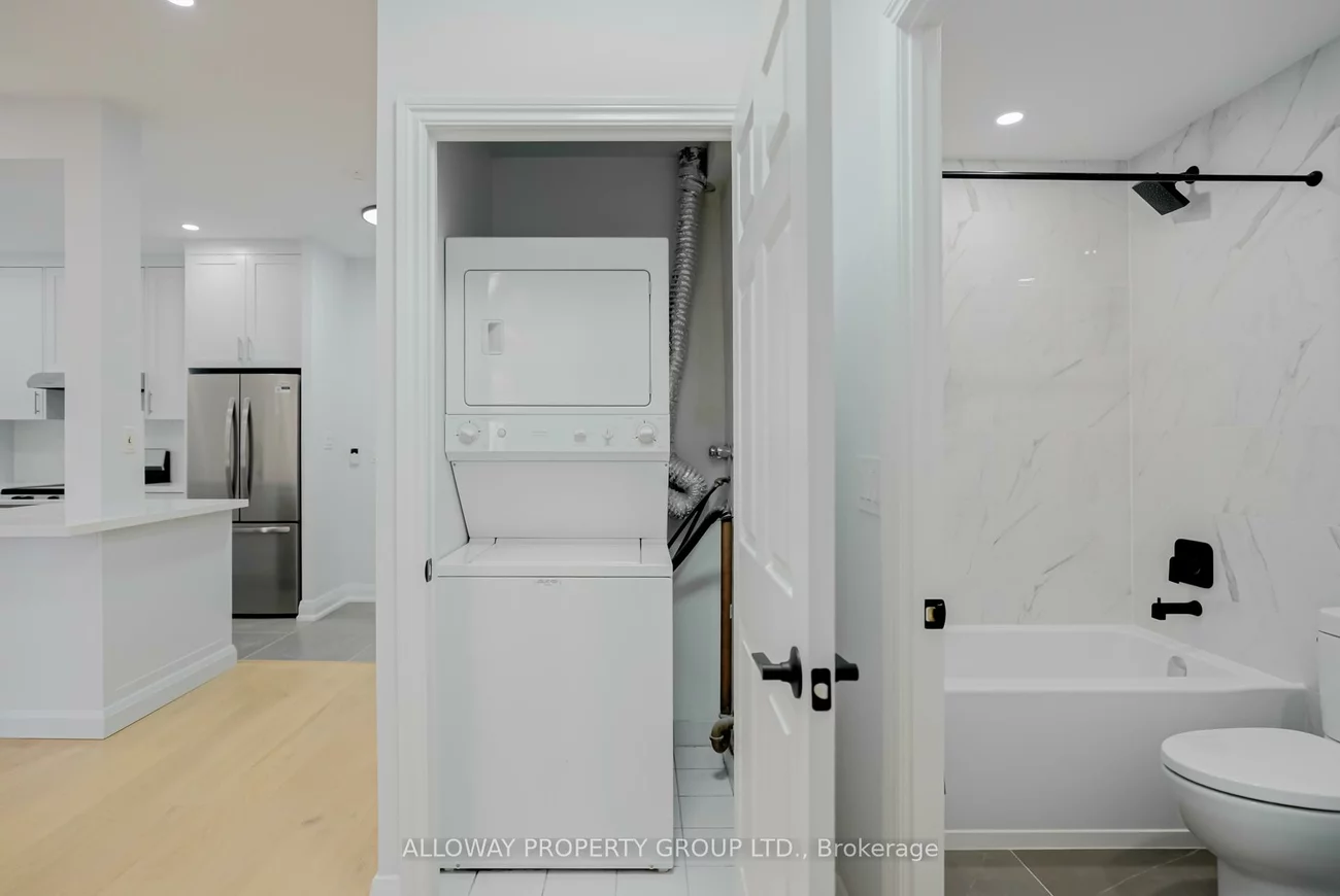 130, Pond, Commerce Valley, Markham