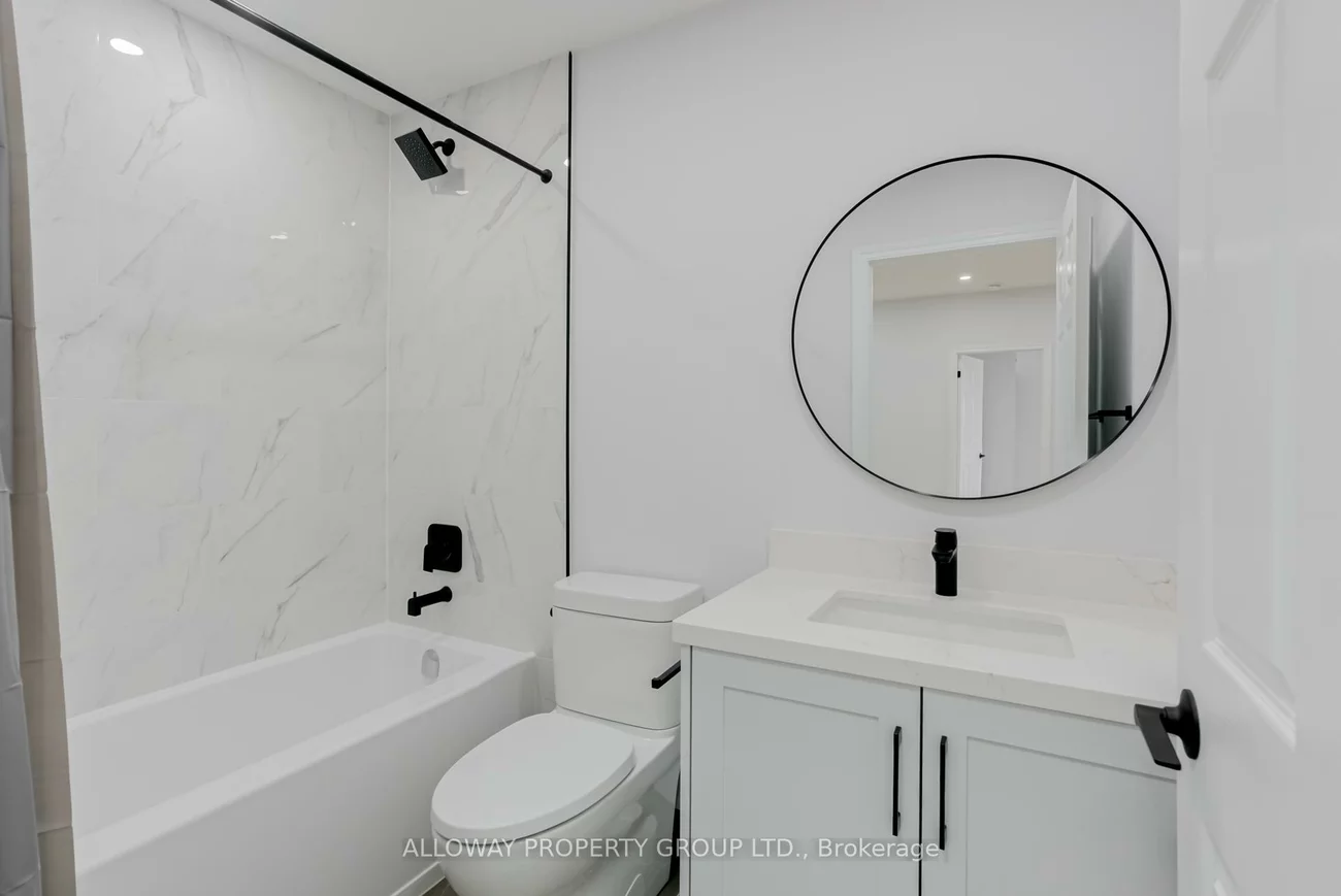 130, Pond, Commerce Valley, Markham