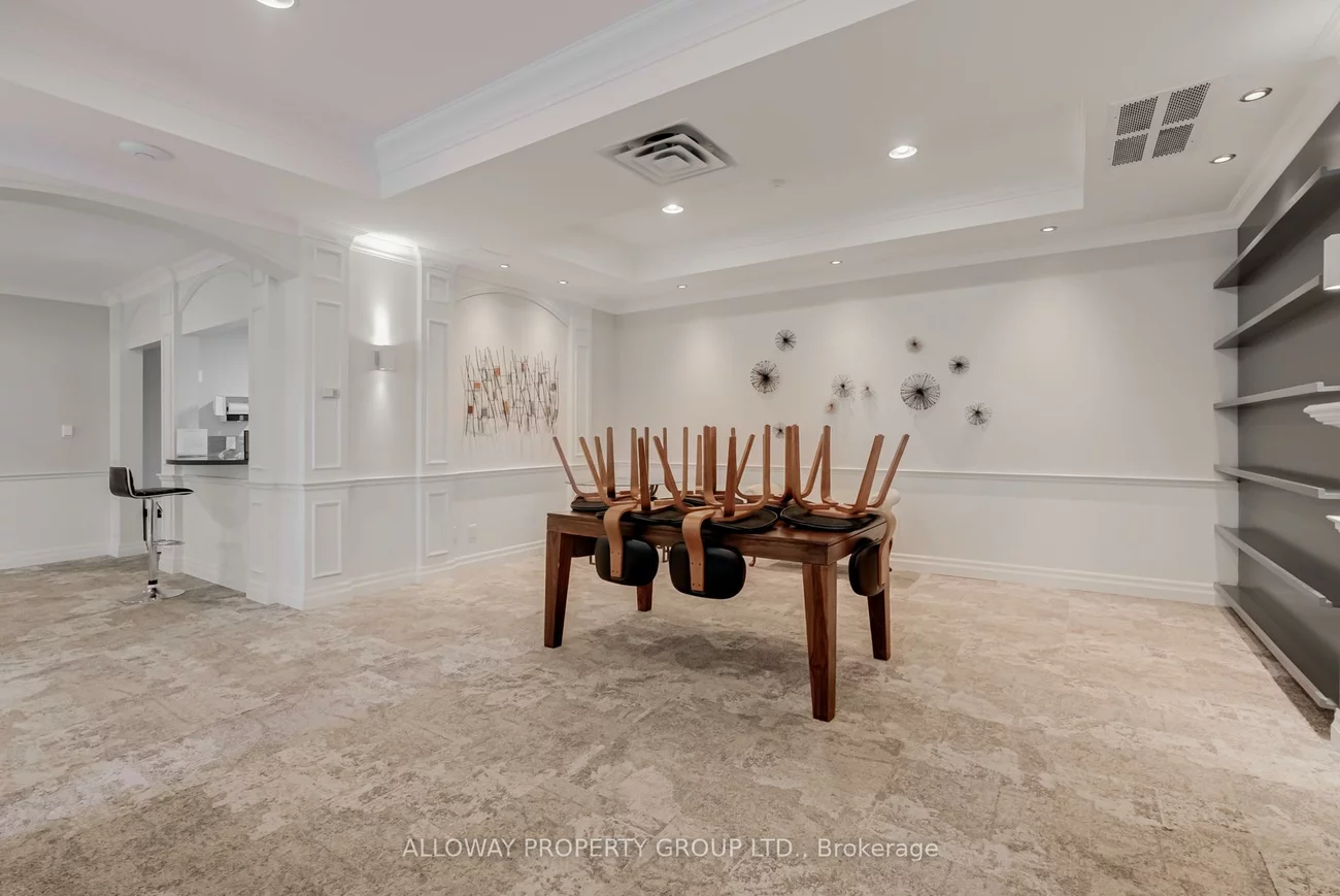 130, Pond, Commerce Valley, Markham