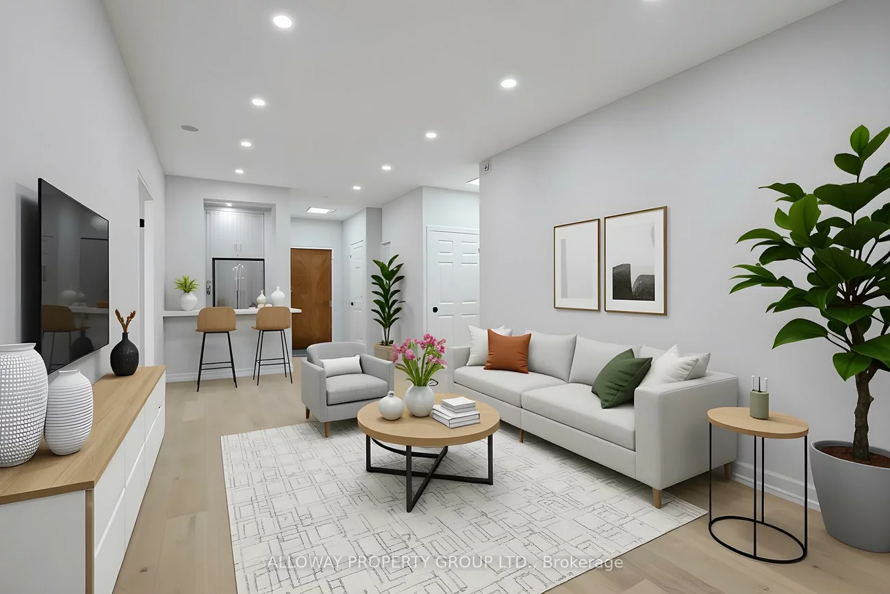 130, Pond, Commerce Valley, Markham