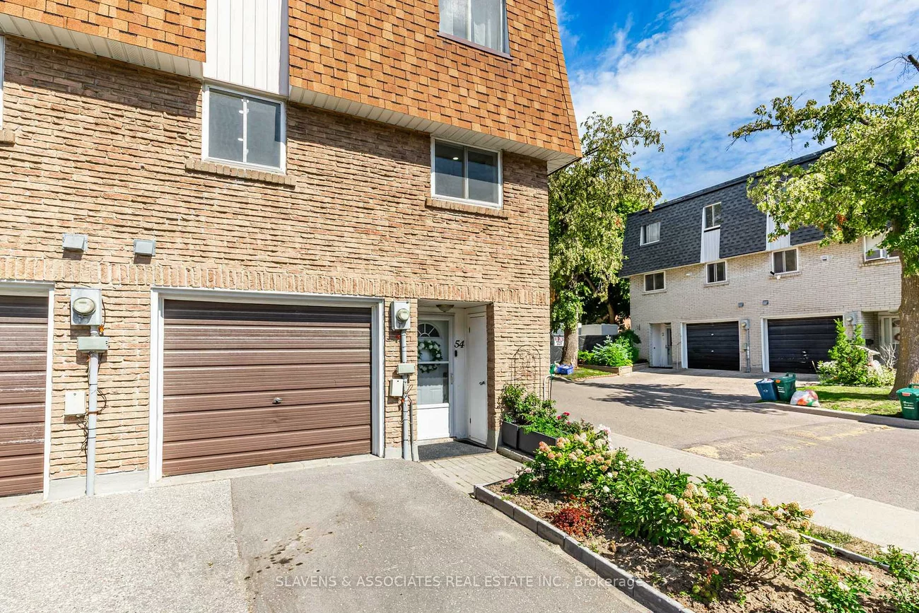 141, Clark, Thornhill, Markham