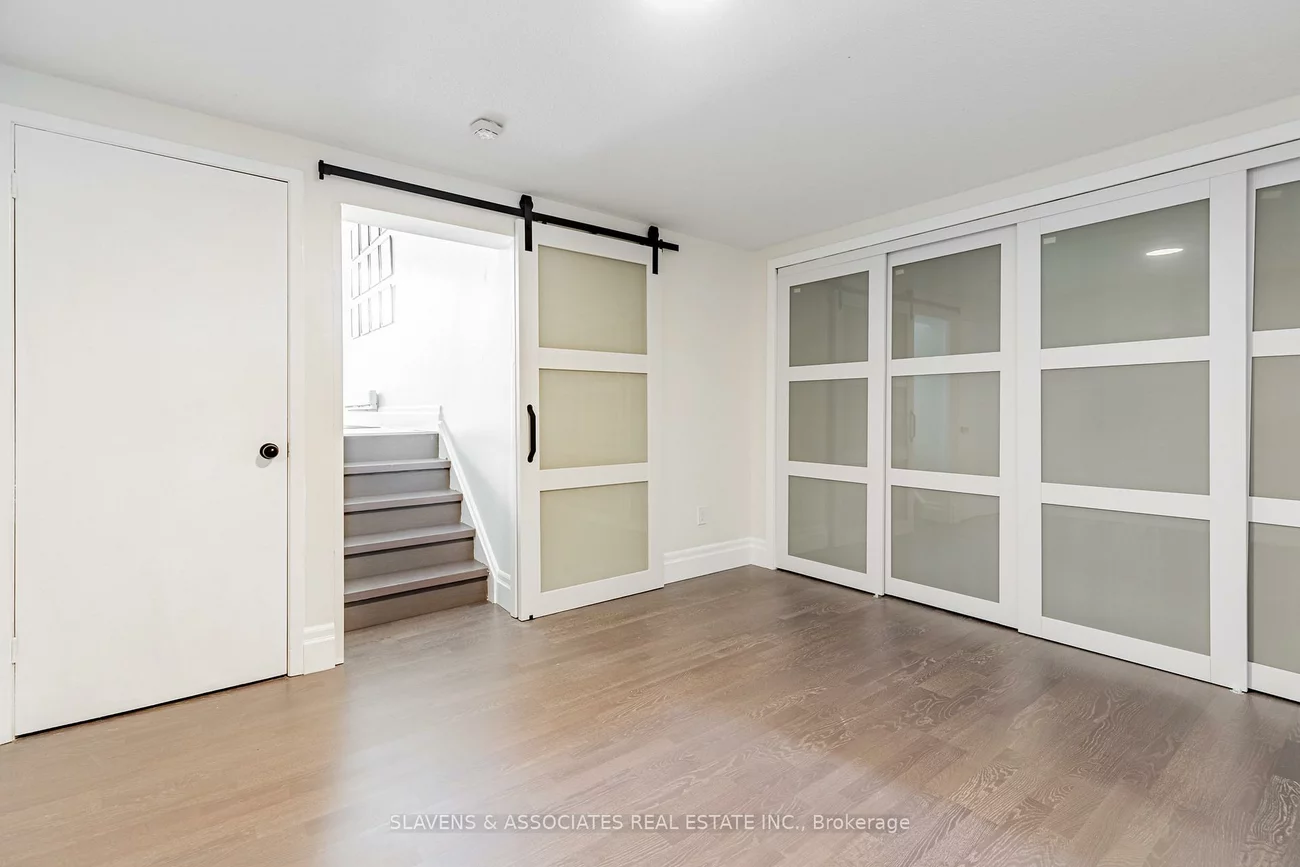 141, Clark, Thornhill, Markham