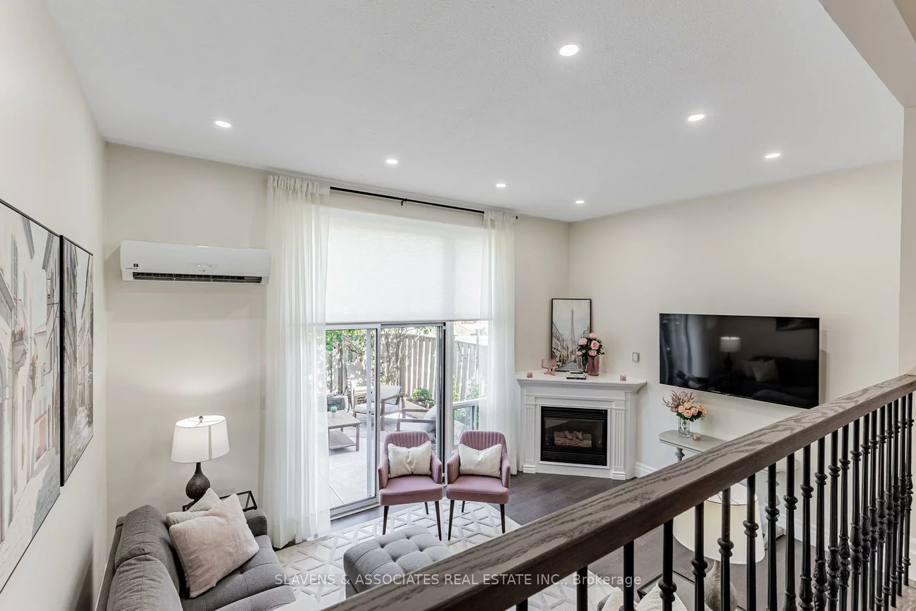 141, Clark, Thornhill, Markham