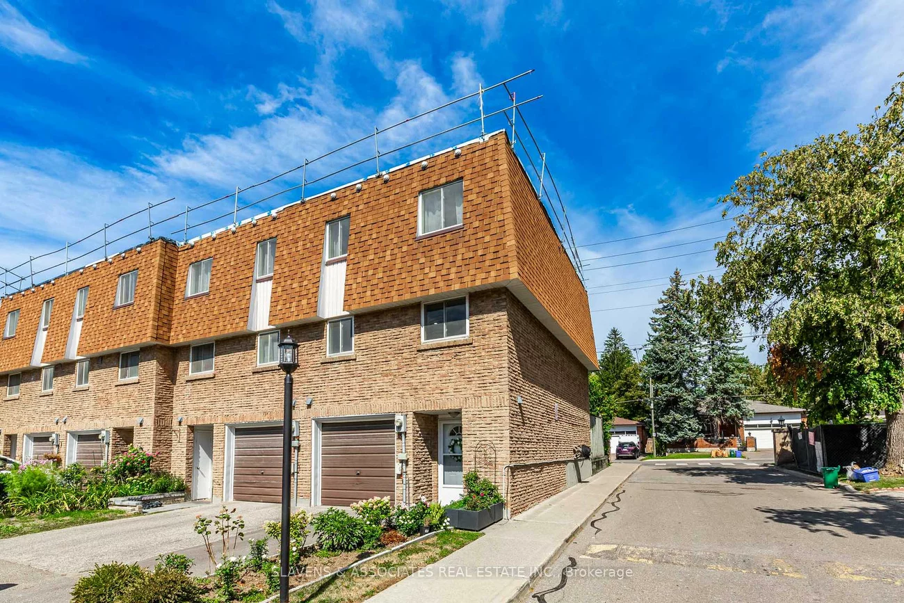 141, Clark, Thornhill, Markham