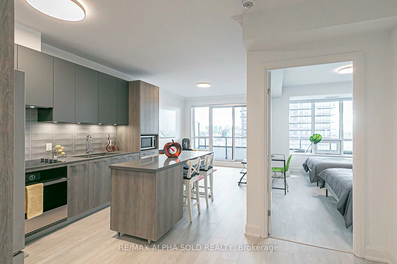 38, Water Walk, Unionville, Markham