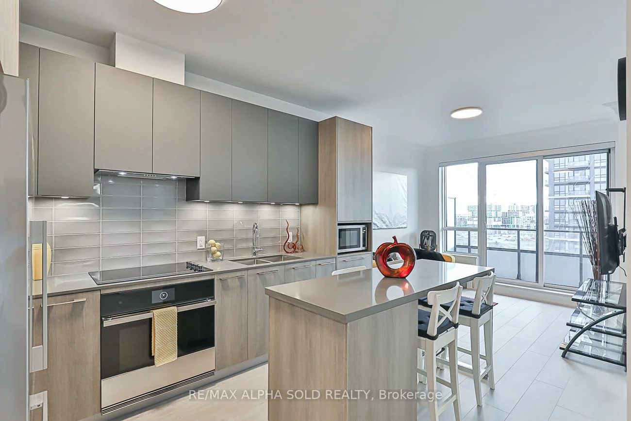 38, Water Walk, Unionville, Markham