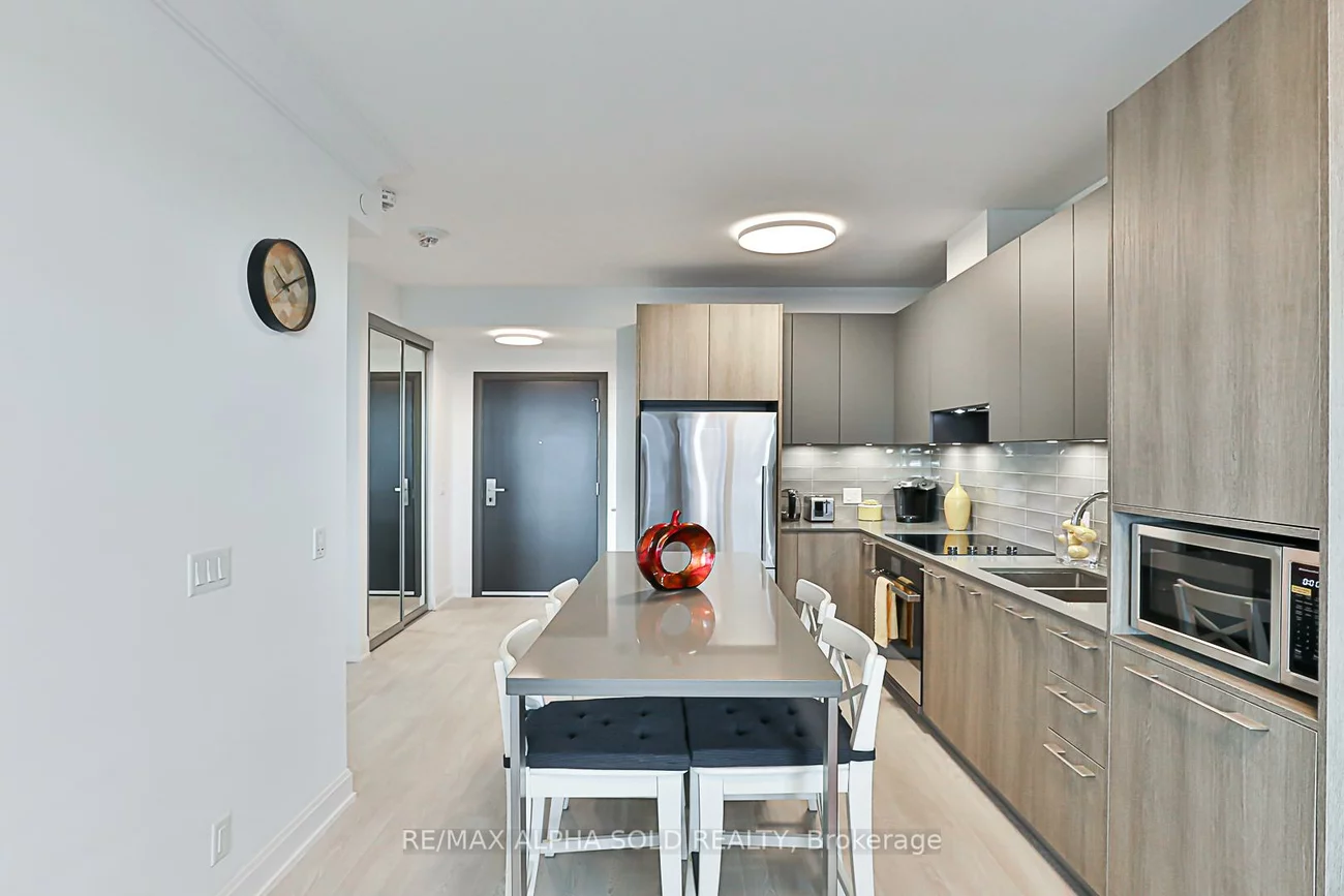 38, Water Walk, Unionville, Markham