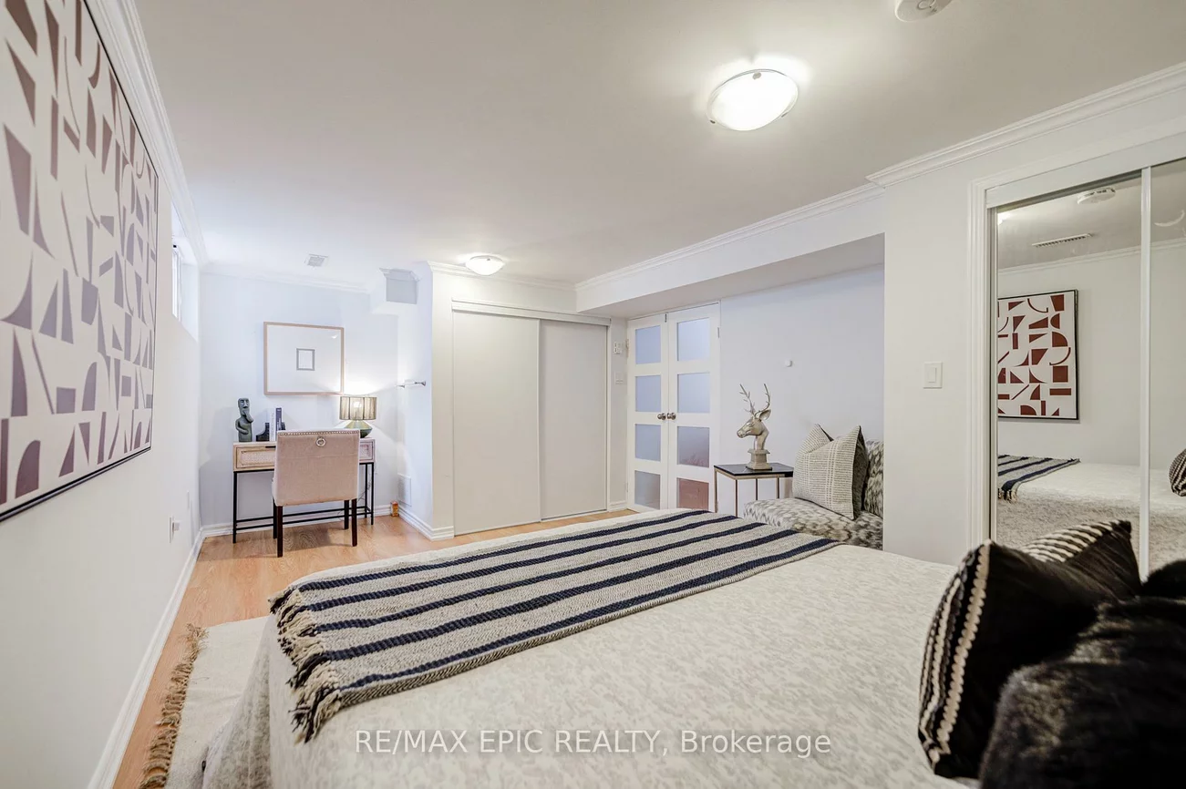 115, Henderson, Thornhill, Markham