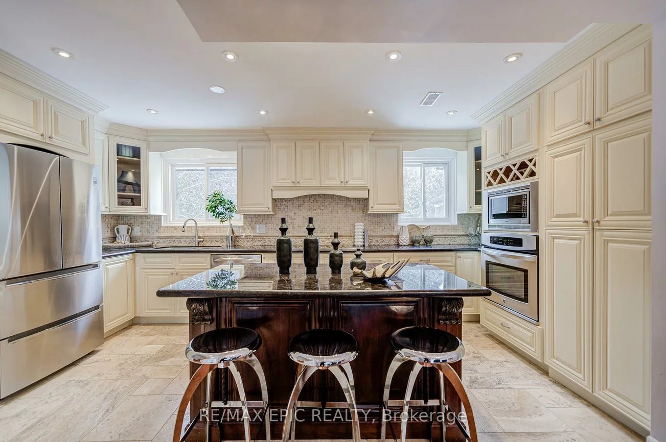 115, Henderson, Thornhill, Markham