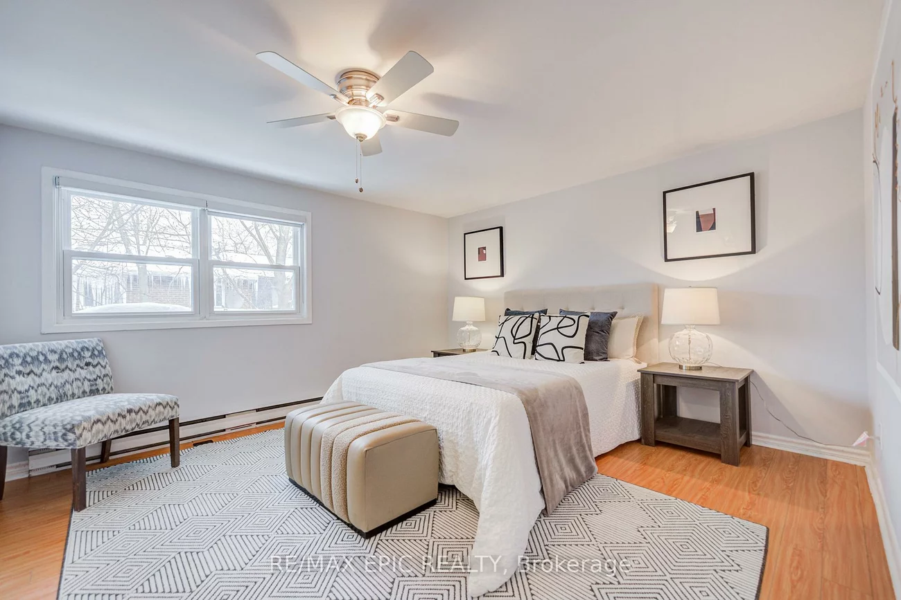 115, Henderson, Thornhill, Markham