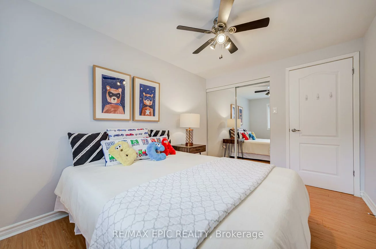 115, Henderson, Thornhill, Markham