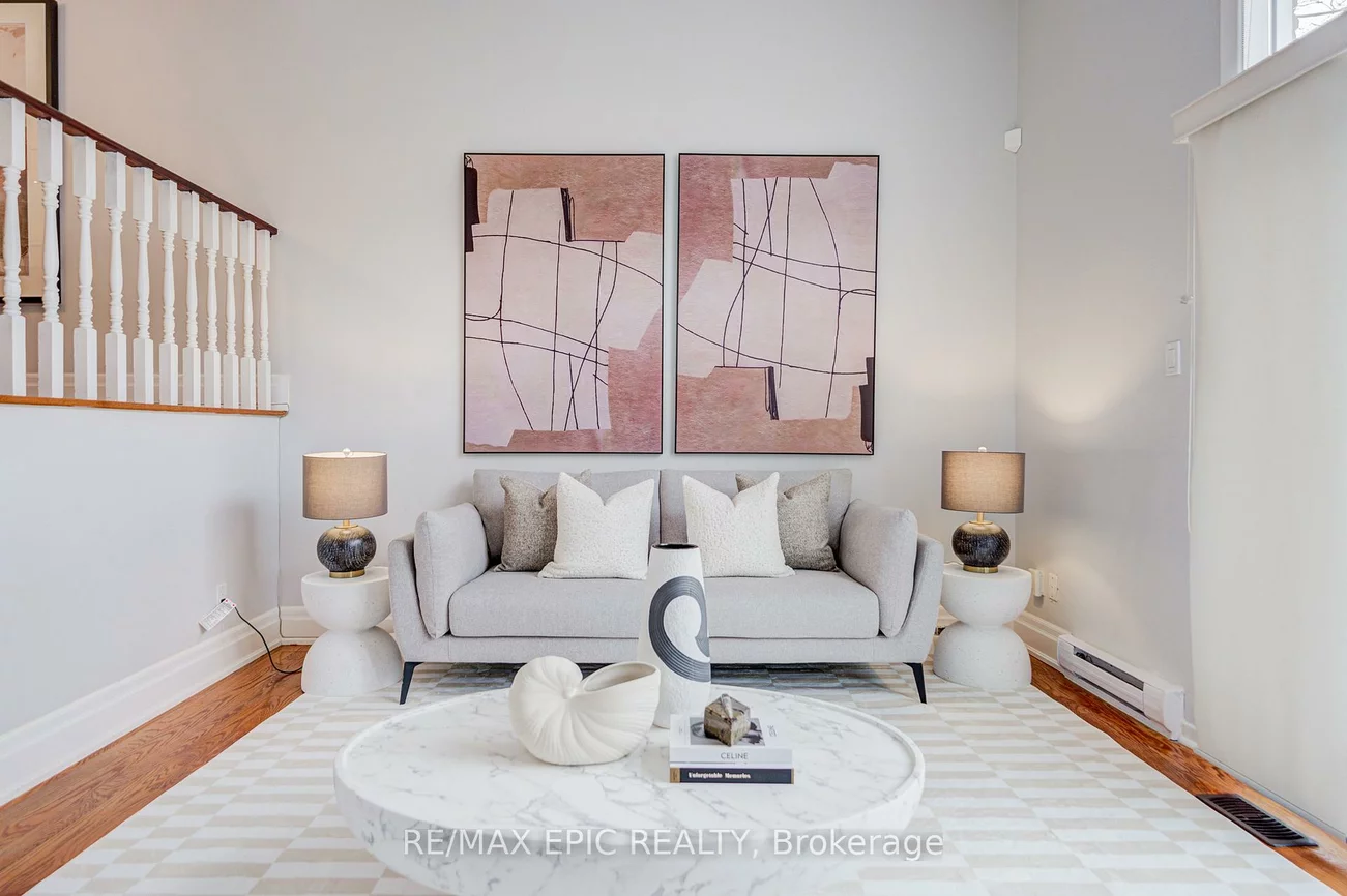 115, Henderson, Thornhill, Markham