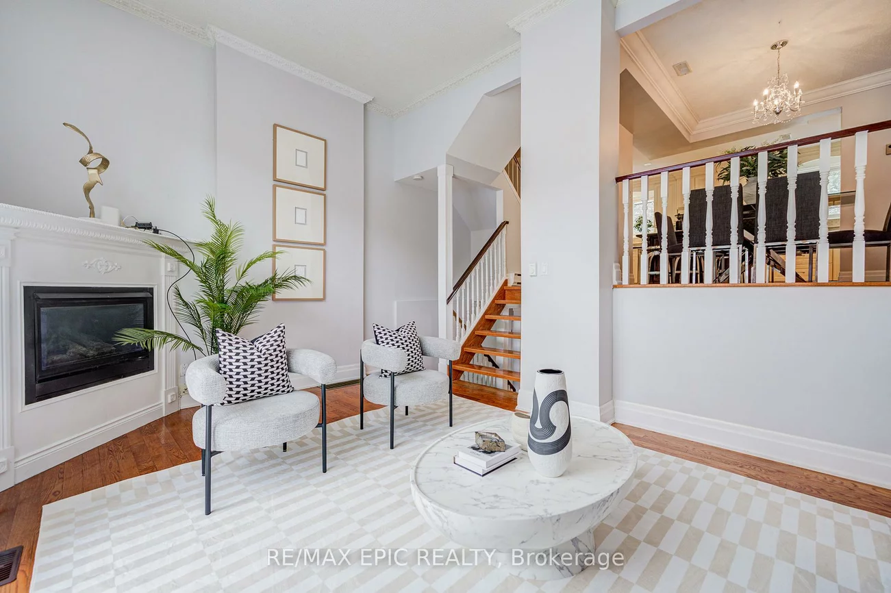 115, Henderson, Thornhill, Markham