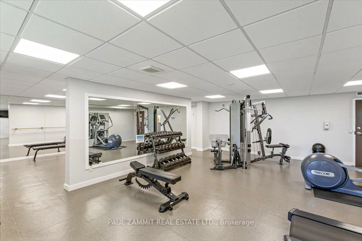 7811, Yonge, Thornhill, Markham