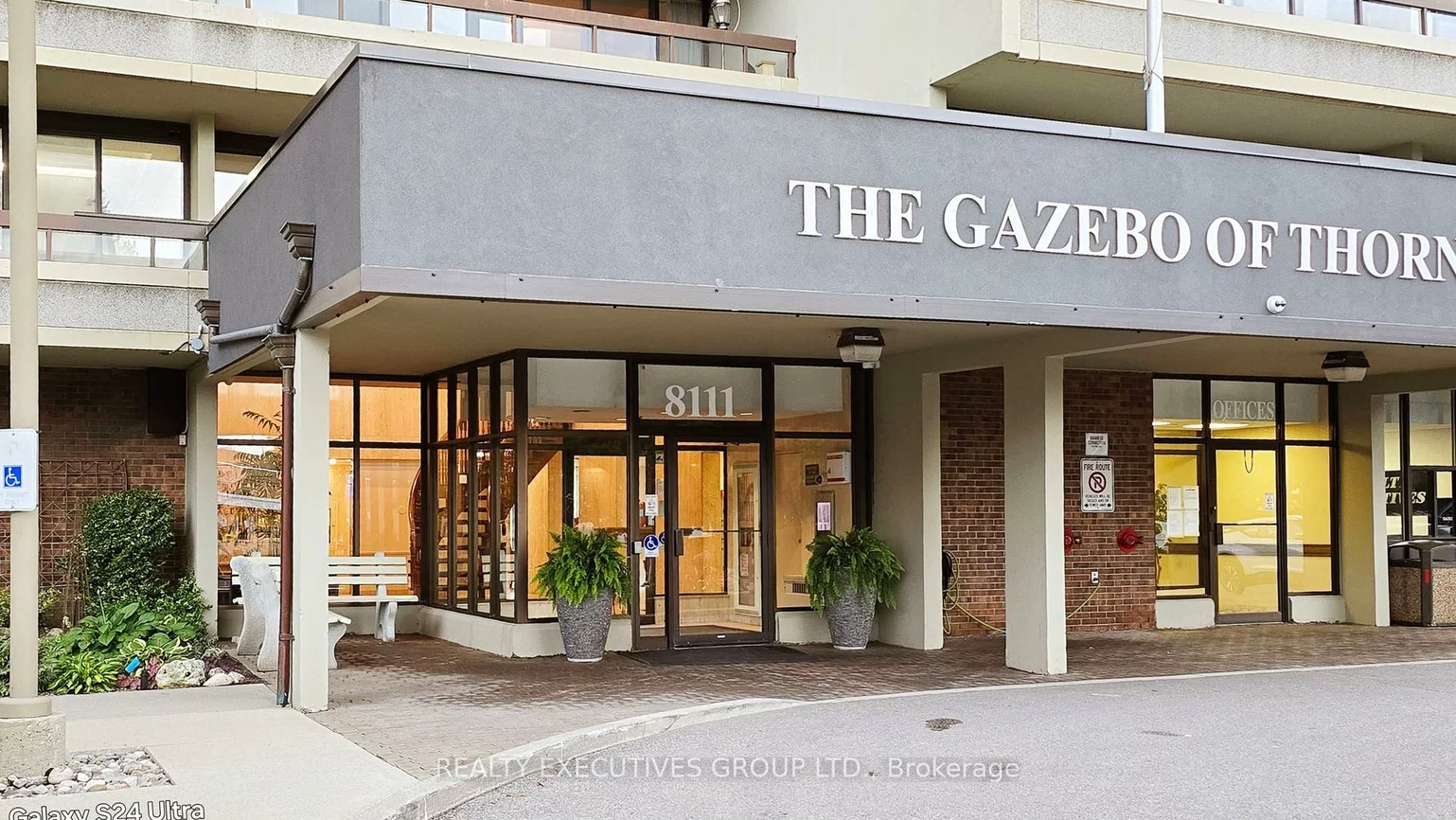 8111, Yonge, Royal Orchard, Markham