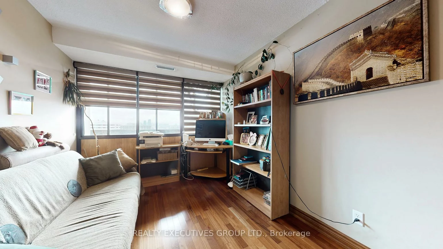 8111, Yonge, Royal Orchard, Markham