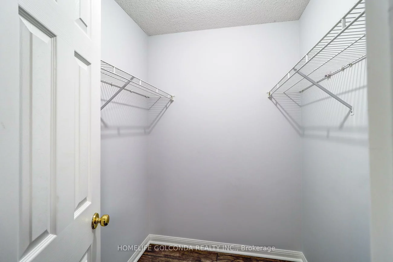 4, Cox, Unionville, Markham