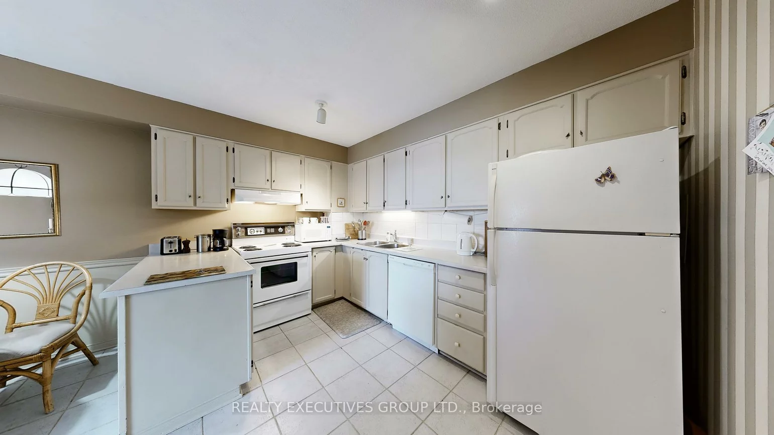 8111, Yonge, Royal Orchard, Markham