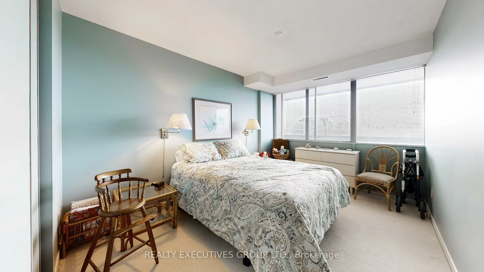 8111, Yonge, Royal Orchard, Markham