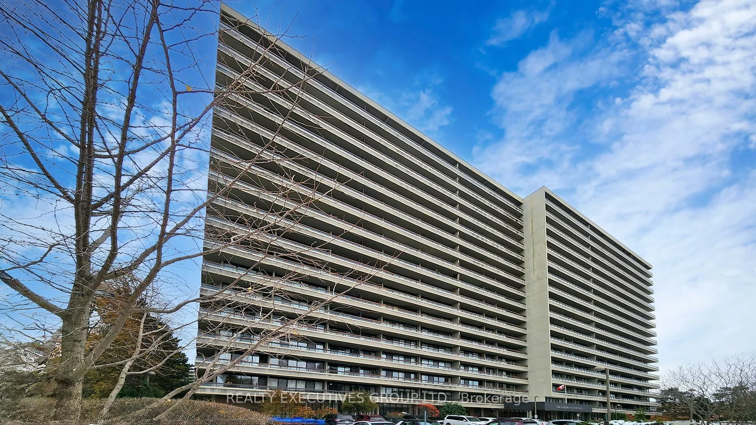 8111, Yonge, Royal Orchard, Markham